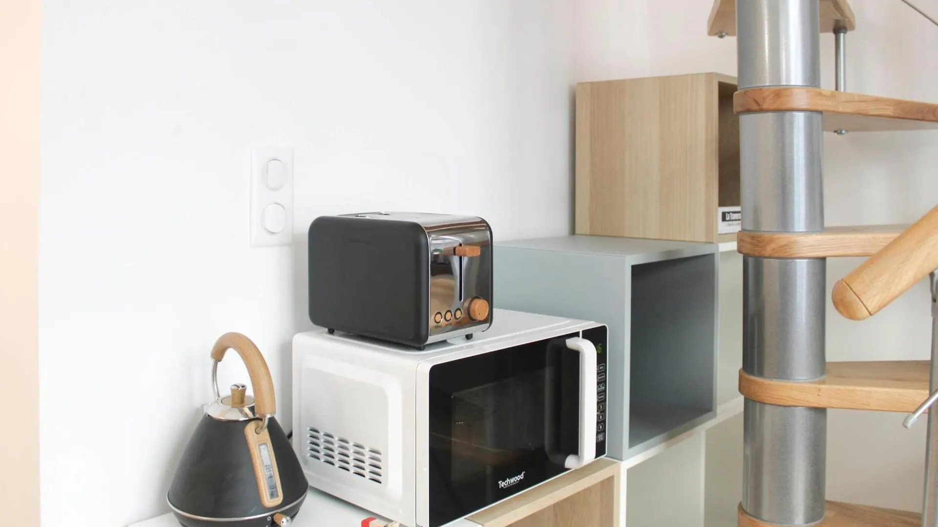 פריז Charming Apartment Near Buttes-Chaumont 0*,